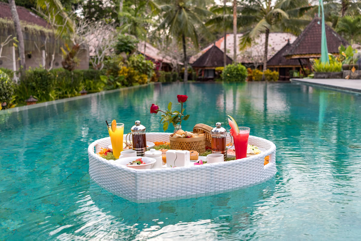 Floating Breakfast